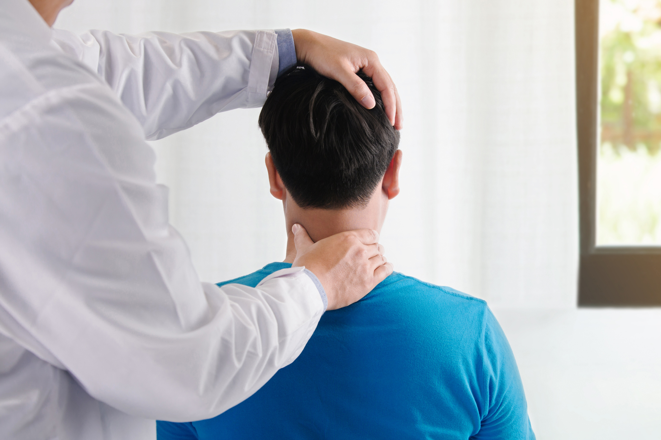 Why Doctors May Recommend Physical Therapy for Neck Pain